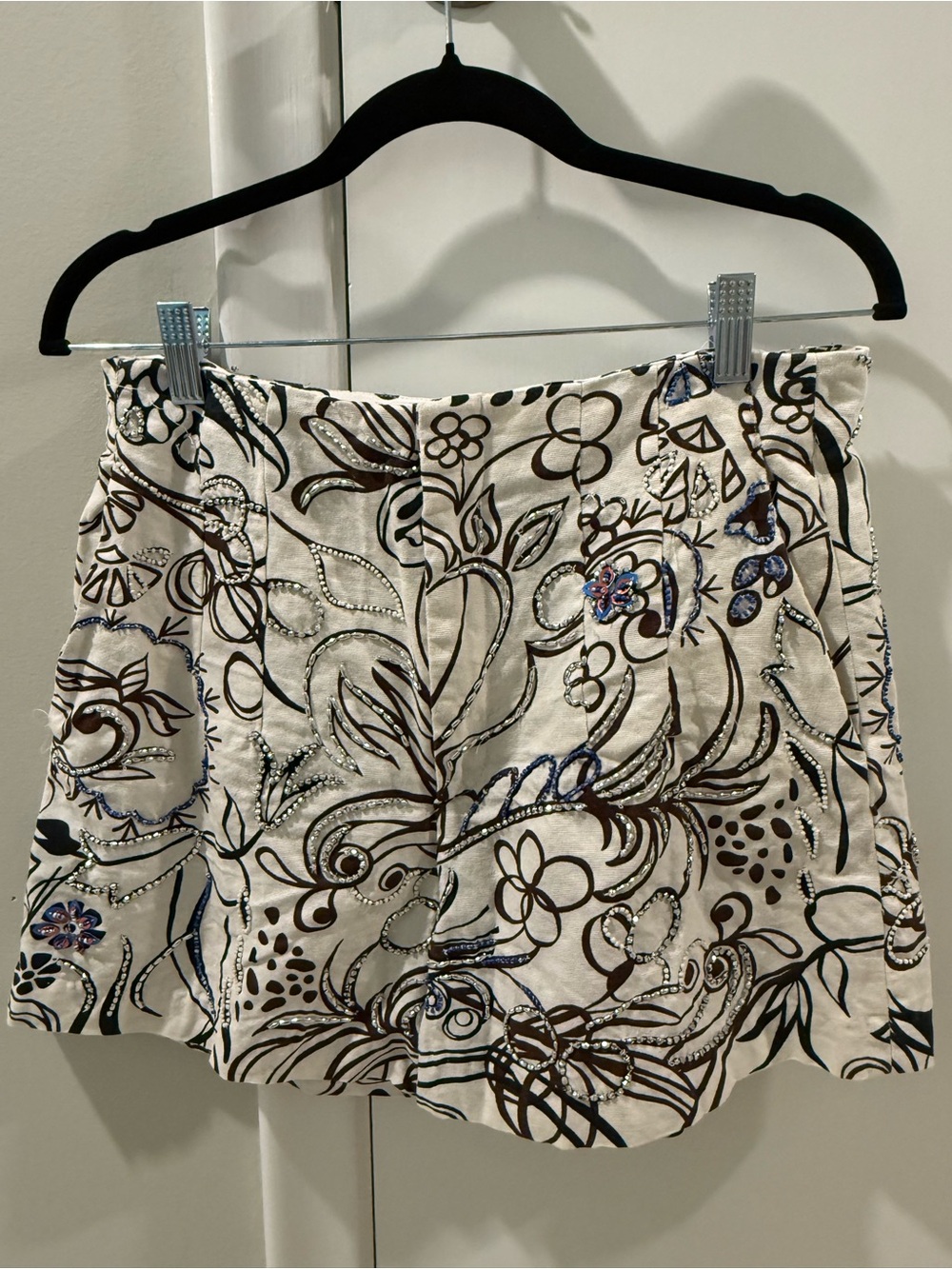 Zara Embellished Floral A-Line cotton Shorts in Cream and Brown